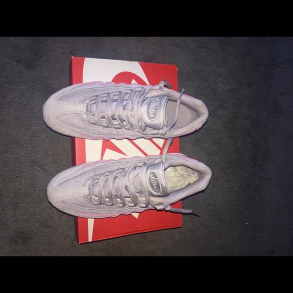 NIKE AIR MAX ‘95 - Picture 3 of 3